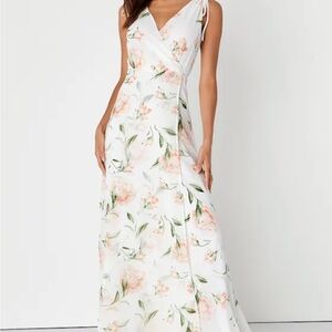 Lulu's White Floral Maxi Dress